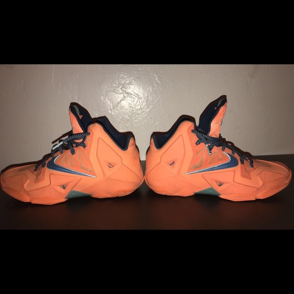 Nike LeBron 11’ Atomic Orange - Picture 5 of 7